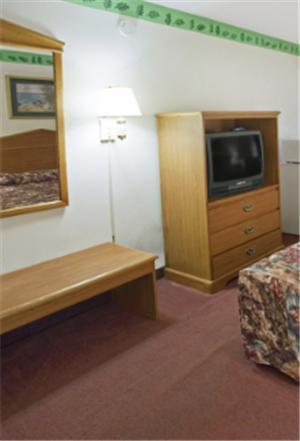 Americas Best Value Inn - Manchester Room photo